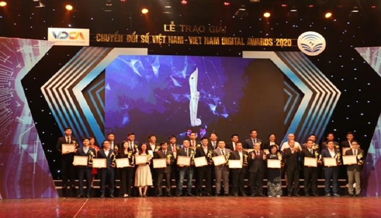 VNPT-Media nhận giải thưởng Chuyển đổi số Việt Nam 2020